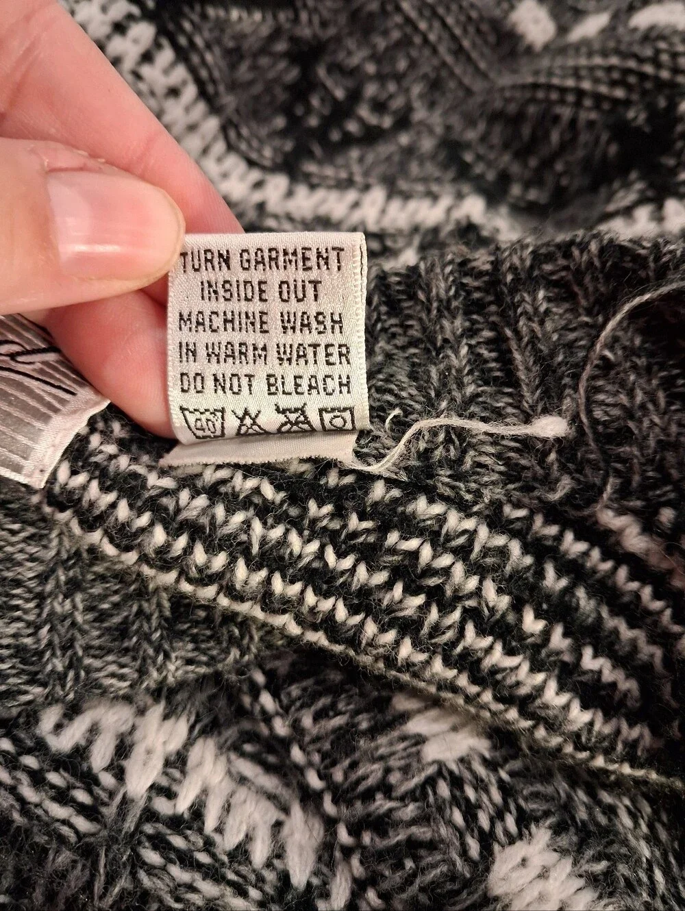 Vintage Method Size M Grandpa Cardigan Sweater In Grey/white Geometric Print